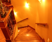 Custom red oak staircase